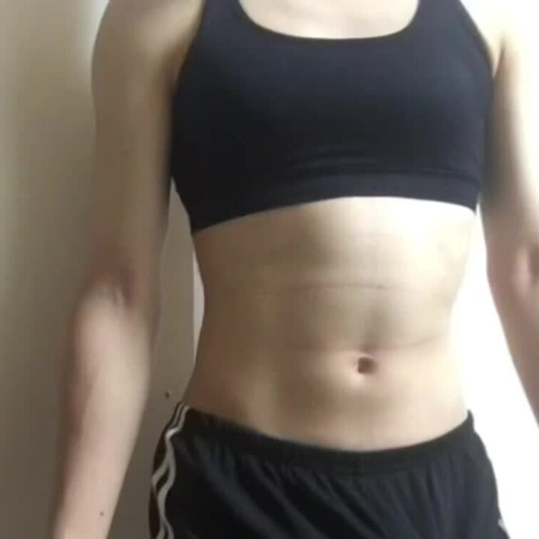 男の○○○のオナニー動画になります。
ラストに大量に射精してるので、ぜひ見てくださいね💕