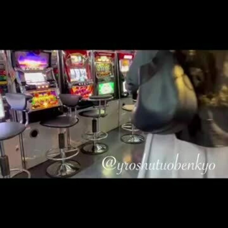 ゲームセンター👐
GO'GOランプ光ったら動画的に面白かったんだろうけどそんなに甘くなかったです🤣

横のお○○○