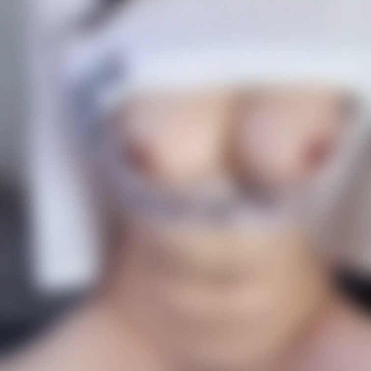 こんばんわるみです🧸💝

お待たせしました〜！
今回は騎乗位の動画を撮ってみました
みんなは騎乗位好きかな？？