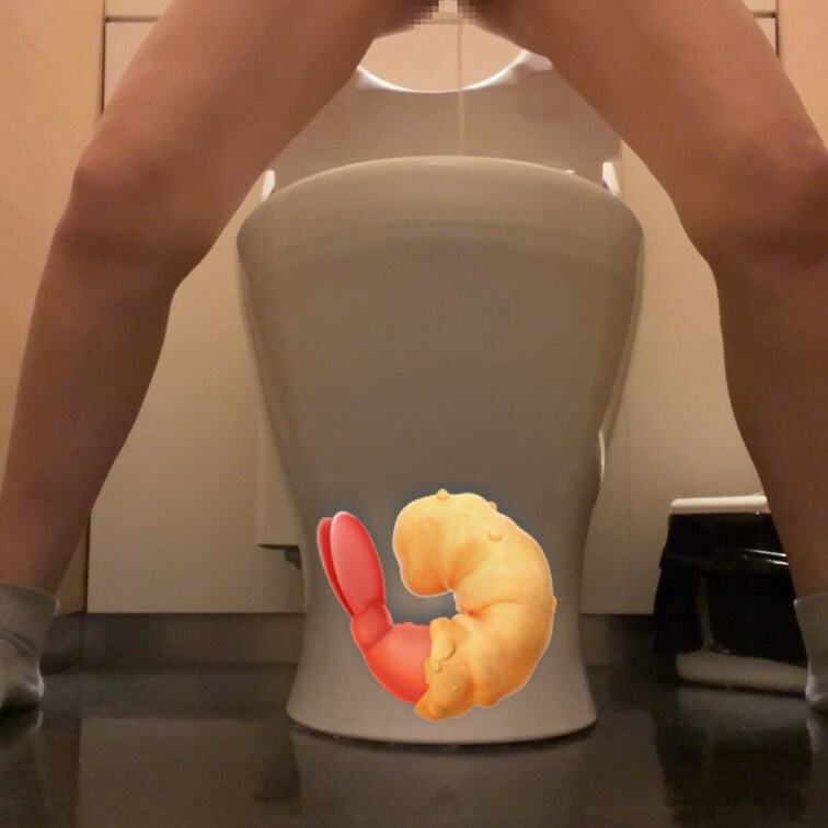 薄 モザ🤭立ちションして拭き拭き💕