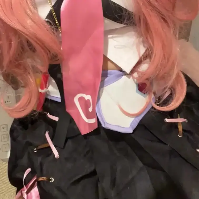 おもらし動画総集編
昔コスプレしながら流した動画っとなっております