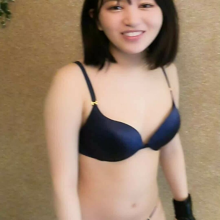 チラリあり!？有料にしようか迷った下着でボクシングエクササイズトレーニングチャレンジ