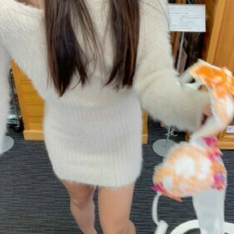 ０円プランで特別公開中💛
おっぱい見えずに上手く着替えられるかな？