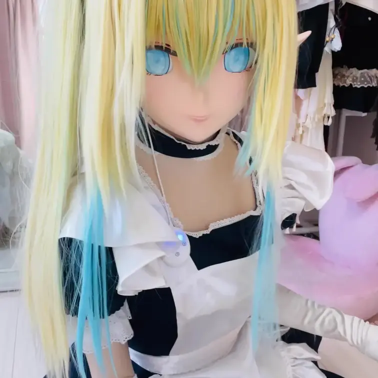 乳首感じながら電マ射精するエルフのメイドさん