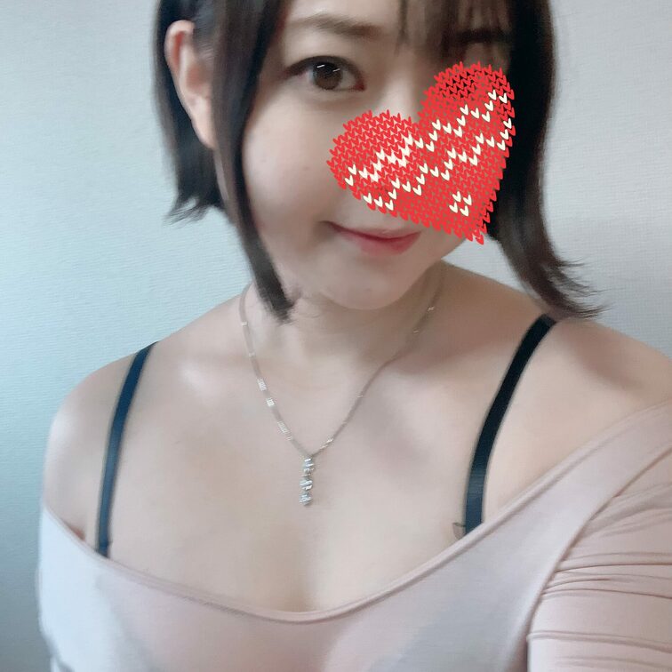 おはようございます☀️
下着スケ着衣…💕
今度、着衣シャワーしてみちゃおうかな🥺✨