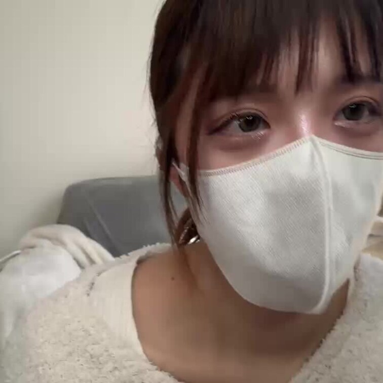 【みれい 20 歳】

みれいさんのライブ配信動画です
生配信だと、1 回の有料配信を視聴すると、おおよそ平均 5