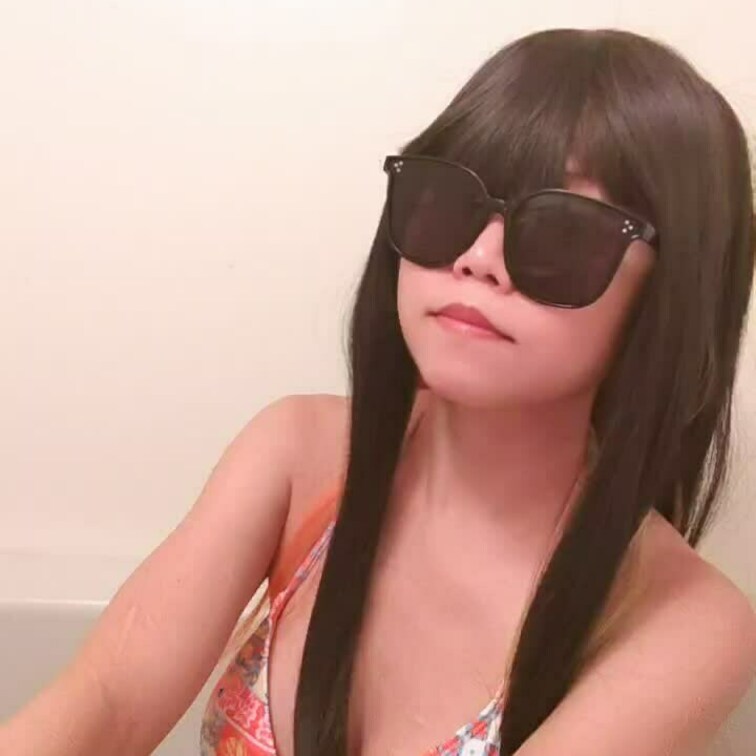 紐ビキニのロマンつめこんだショート動画👙