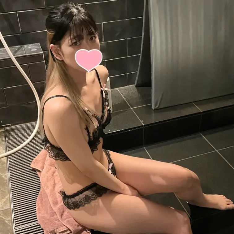 みてくださいこのゆあちゃんの綺麗な体を!
クラスで一人か二人くらい綺麗な人いたと思います。
僕にとってその綺麗な人っ