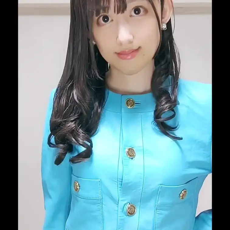 レザーをちょこっとお裾分け〜はじめておちんぽ出しちゃった(初モザイク処理テスト)