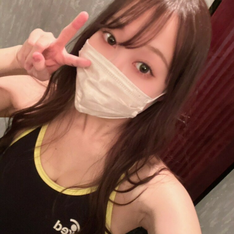 "☆.。.:*
前にリクエストでぴちぴちの水着で撮影してみた!
めっちゃ早く泳げそうな気がする(^^♪
皆さんは