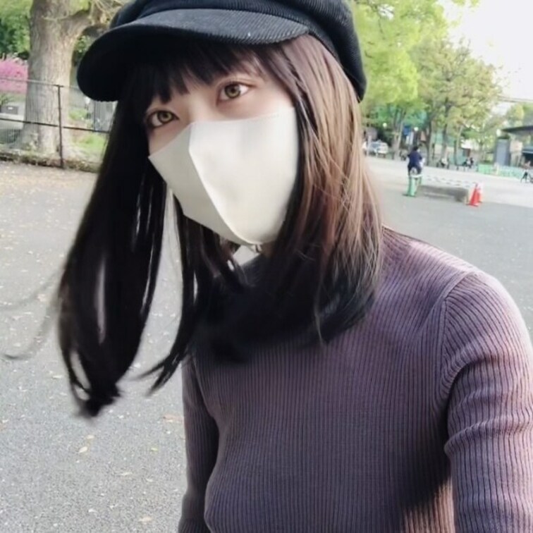 都内某公園でノーブラ散歩
そして近くの某映画館にびゅるるひとりで潜入して自撮りしてきました…🎥
ドキドキだったけどい