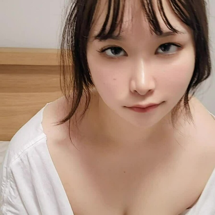 油断してるみおのGcupと色々いじくってみるパンツに染みが出来るくらいには😃