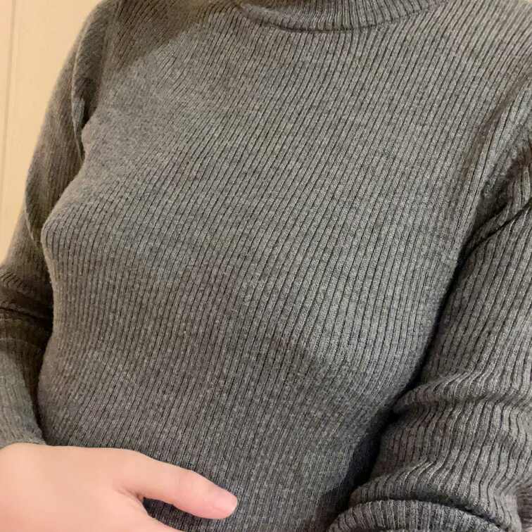 寒くなってきましたね！風邪などひかれてないですか？そして…リブニットの季節ですね💕

近々動画アップします🤗