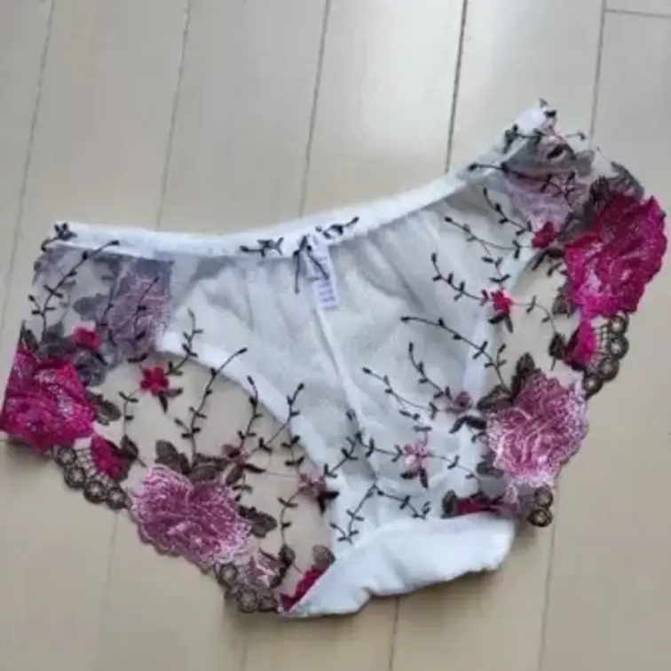 今日のサホのパンツだよ🥰