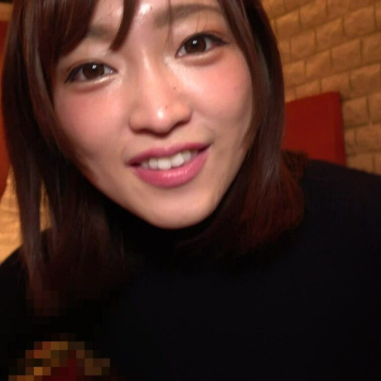 ホテルでハメ撮りしたときの動画です。

ホントにめっちゃフェラ上手いんですよ。
アナルまでベロっベロに舐めてくれて