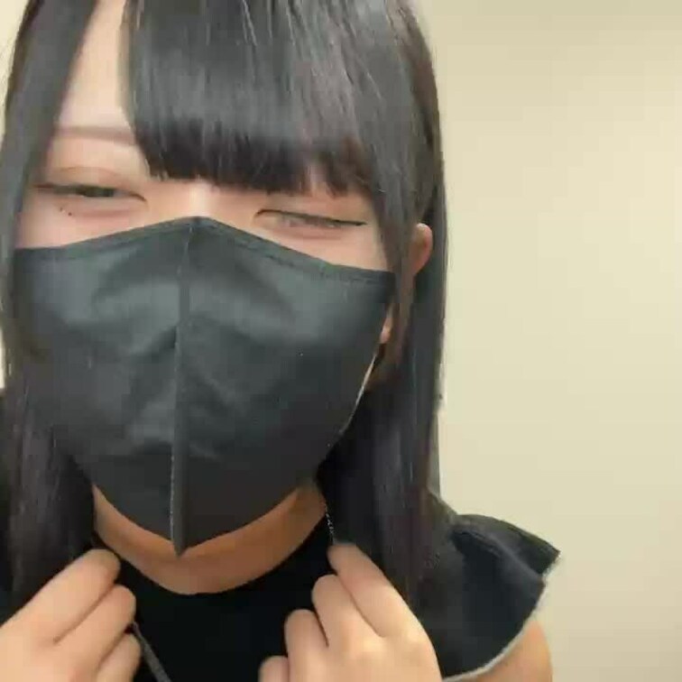 【りん 18 歳】

りんさんのライブ配信動画です
生配信 だと、1 回の有料配信を視聴すると、おおよそ平均 5,