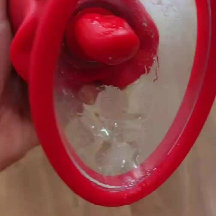 これぞmariの本気汁だよ(,,> ε <,,)ﾁｭｰ♡♪
おもちゃが水没したのか壊れました(TωT)ｳﾙ
2個目だ