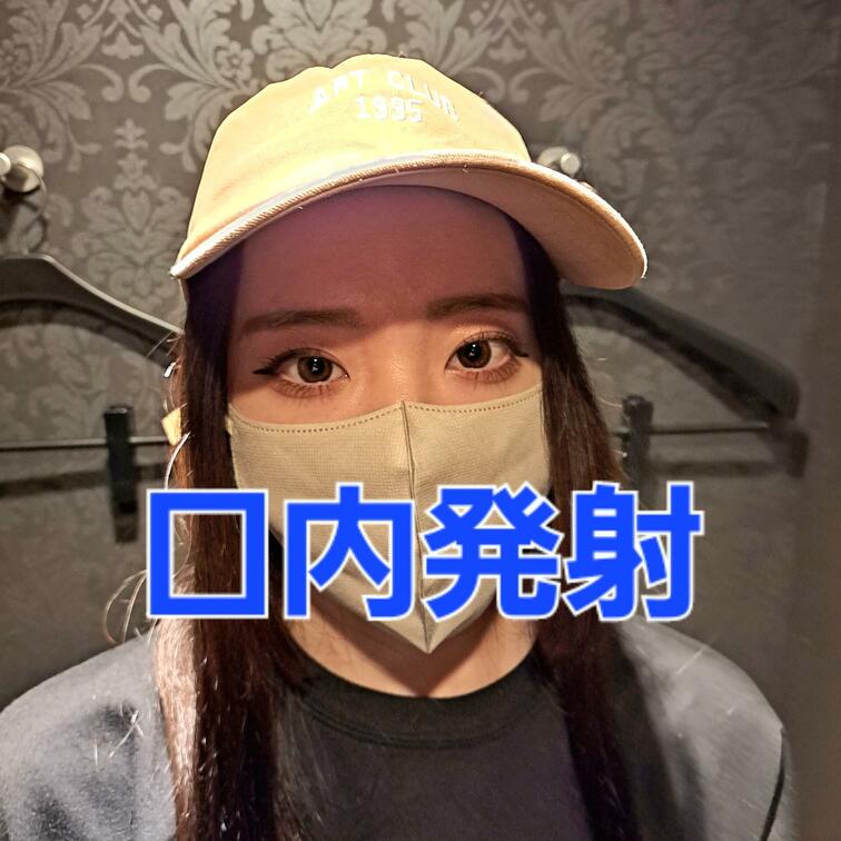 ナマフェラ02ネカフェで美人専門学生とナマフェラ！
周りに聞こえないかドキドキ！
ねっとりフェラがとても気持ち良かっ