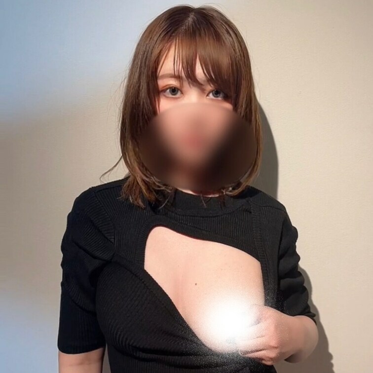 目の前でニプレス剥がし動画♡
