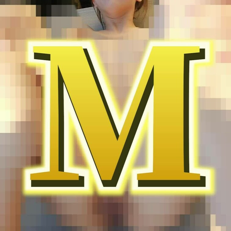 M字！
バレンタインにえりかからのお・く・り・も・の💘