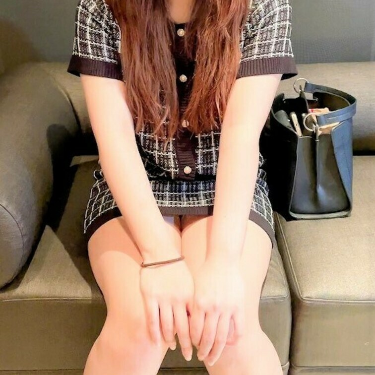 手コキ、フェラ講習【新人女子大生】控えめでぼ性MAXの女の子。だんだんと激しくなる乳首舐め、手コキ、フェラが気持ちよすぎ