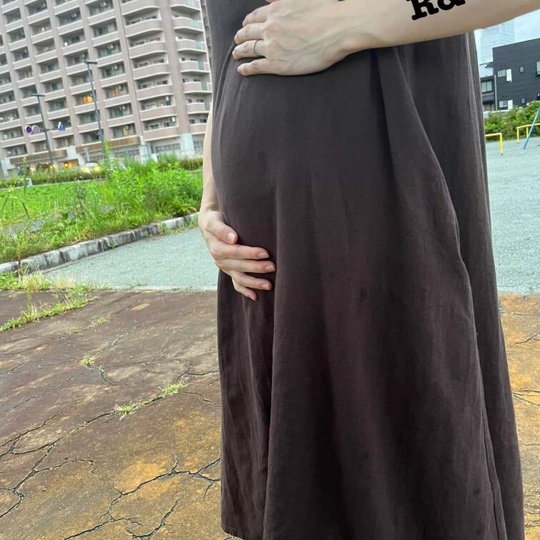 結構お腹出てきたました〜

下は履いてません❤️