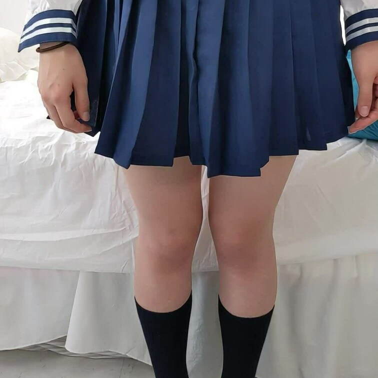 【熊沢望実】無料公開動画だよ。パンツ見せるね。