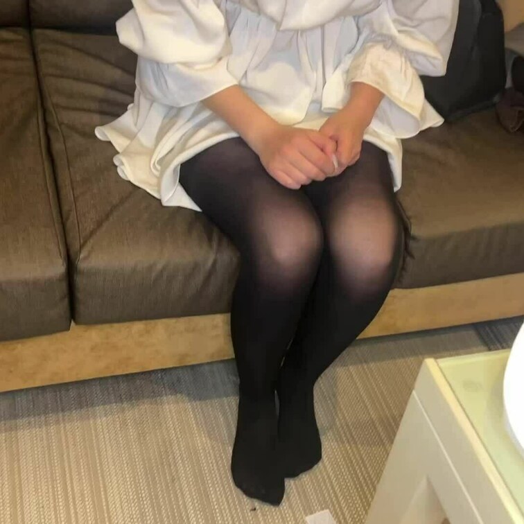 1分サンプル

れい
23歳
顔出しNG

自ら撮影志願をしてきた
AVに興味津々の女の子

足に自信