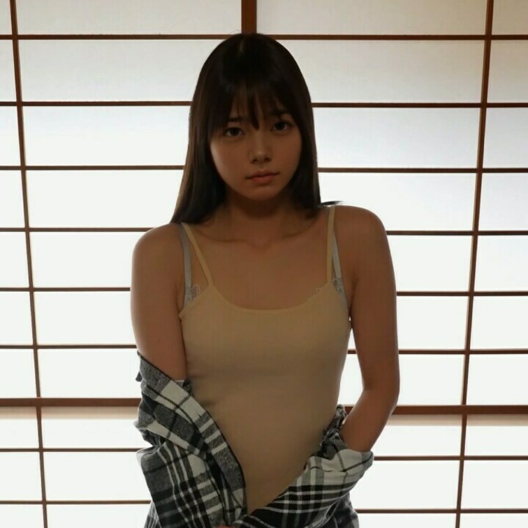 右上の「いいね❤️」を押してから見てくれると嬉しいな☺️

ジーンズお着替え😳