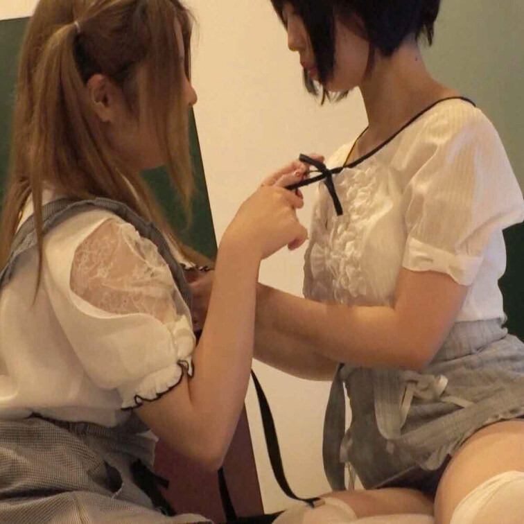 ※再アップです

大久保公園で見つけた仲良し二人組にレズさせてみました

友達同士なのにめちゃくちゃエロくて興奮