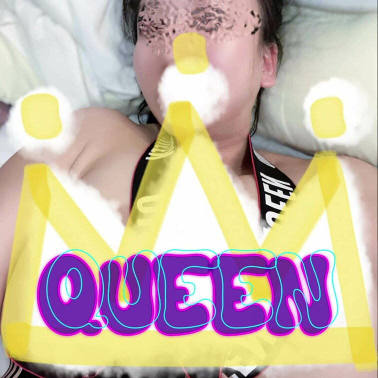 QUEEN 👑