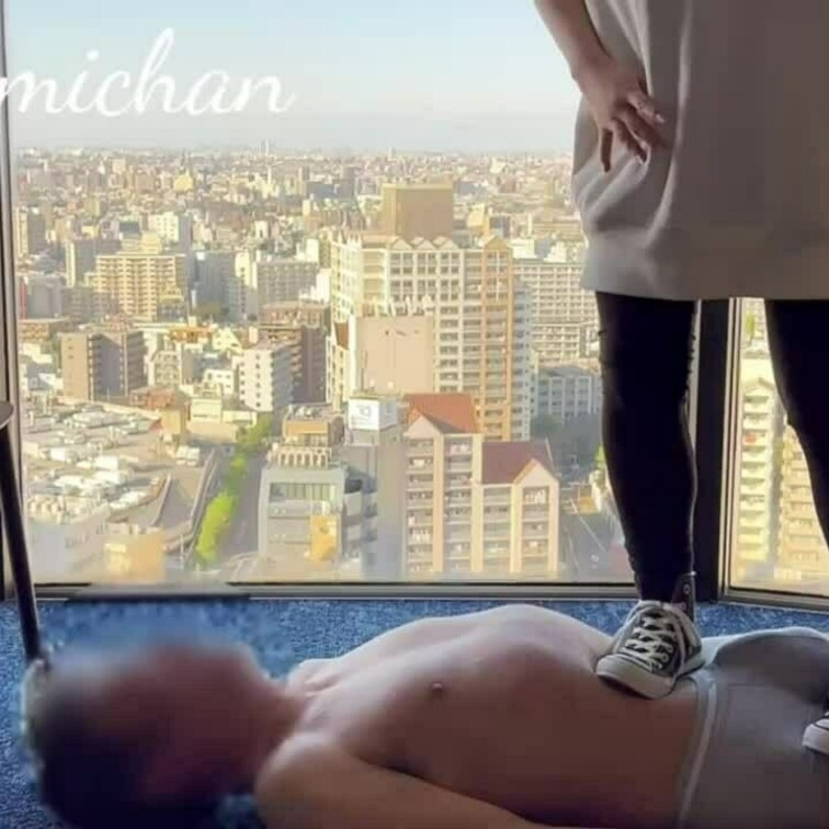 良い天気だね、ほら、外見て👣
あ、靴底しか見えないか🤣w

って言ってそうなサンプル動画だよ👣

長めはここ👇