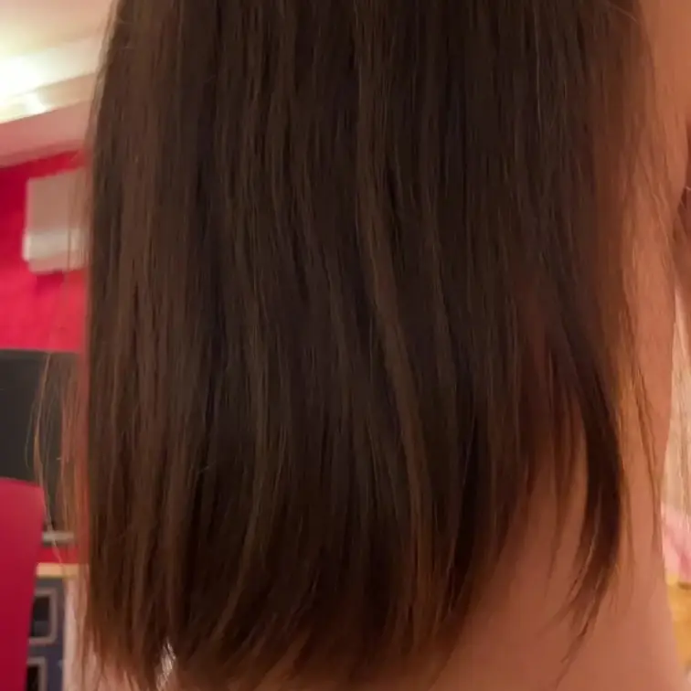 毛先を少し切りたいと頼まれたので毛量多めふわふわロングヘアをプチ断髪