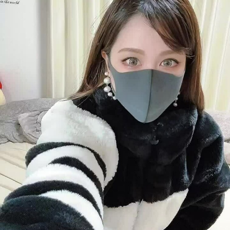 おはよｰ🫶
たまには動画で下着報告︎💕︎
