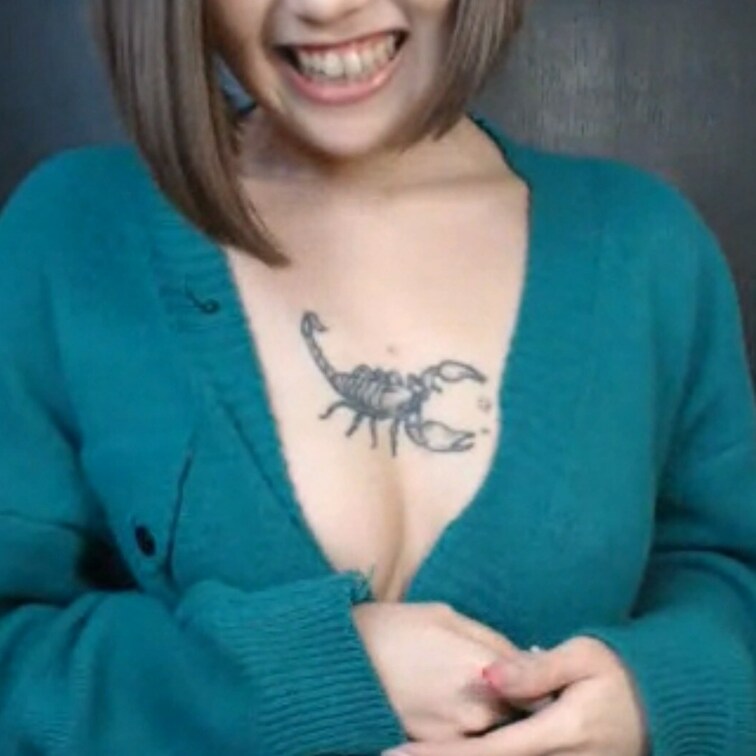 【潮吹き神回✨】吸うやつ挿入ぐちょぐちょまんこ接写配信

今日は特別にメインプランにもフル動画あげちゃう♡♡
51