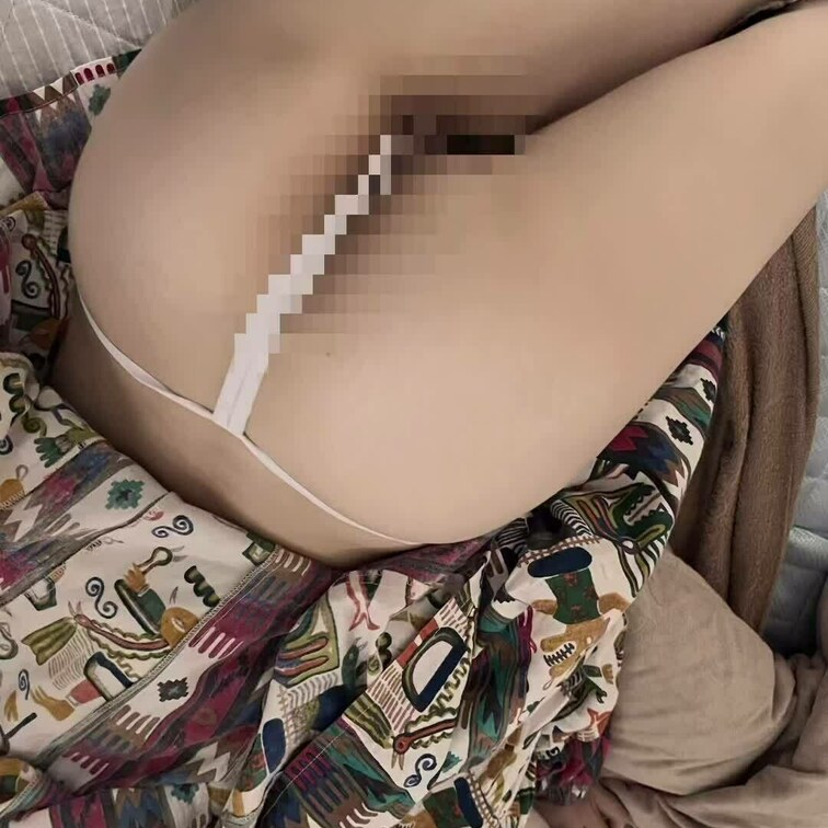 予告　この動画の前に、ソフトな◯EX動画
只今編集中です。

こちらはエロい、Ｔバック中割れ紐パン
と乳首出しト