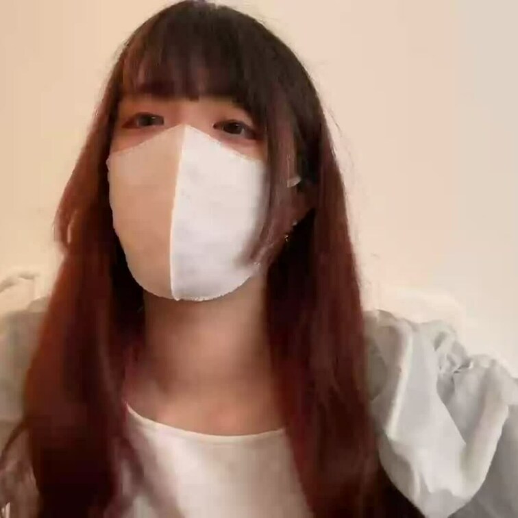 【みれい 20 歳】

みれいさんのライブ配信動画です
生配信 だと、1 回の有料配信を視聴すると、おおよそ平均 