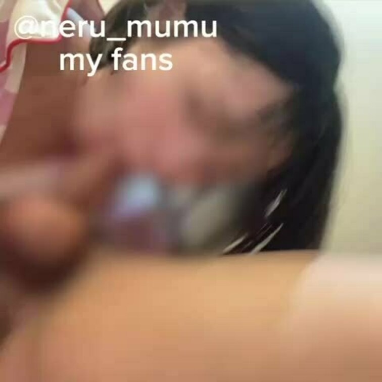 過去動画じゃないけど、
フェラ動画です。

＊手ブレが酷いので○○○わないように気をつけてください。