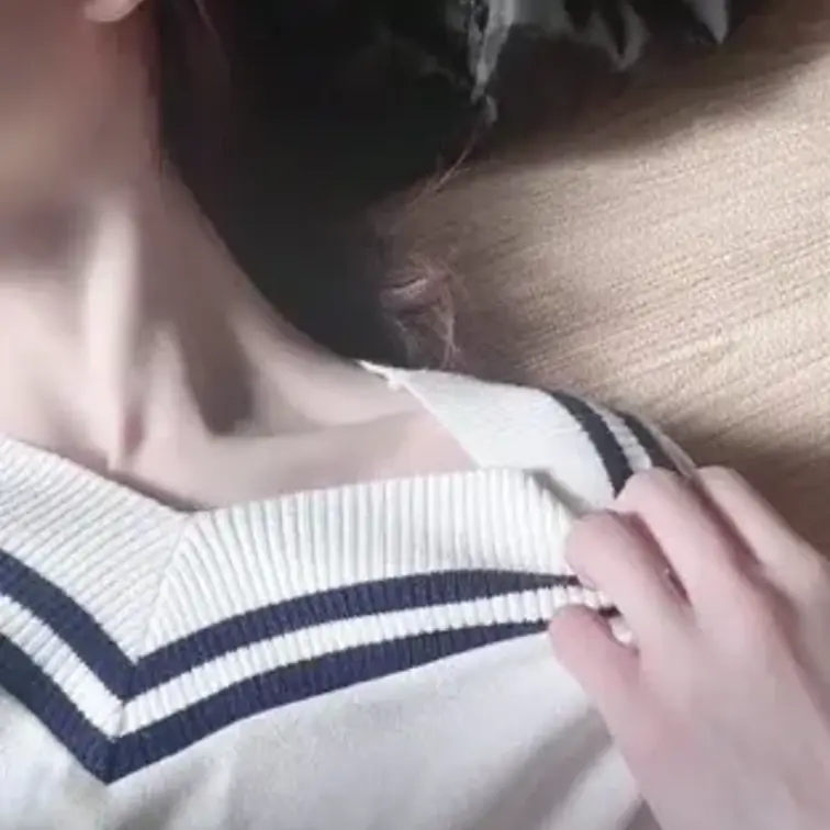 ちょっとセクシーに🥰
誰も見てないでしょうし😩