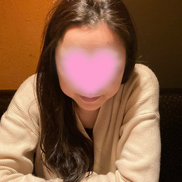 1/27居○○○屋にて露出露出敢行！
個室ではなく通路に面した
ボックスシート席だったので
難易度高かったですがタ