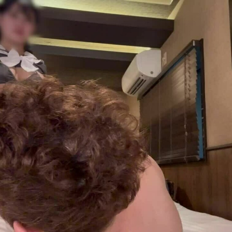 どうしても、美人の子でパイズリ上手い子にしてもらいたくてパイズリアポで撮影までさせてもらいました。
めちゃくちゃ気持ち