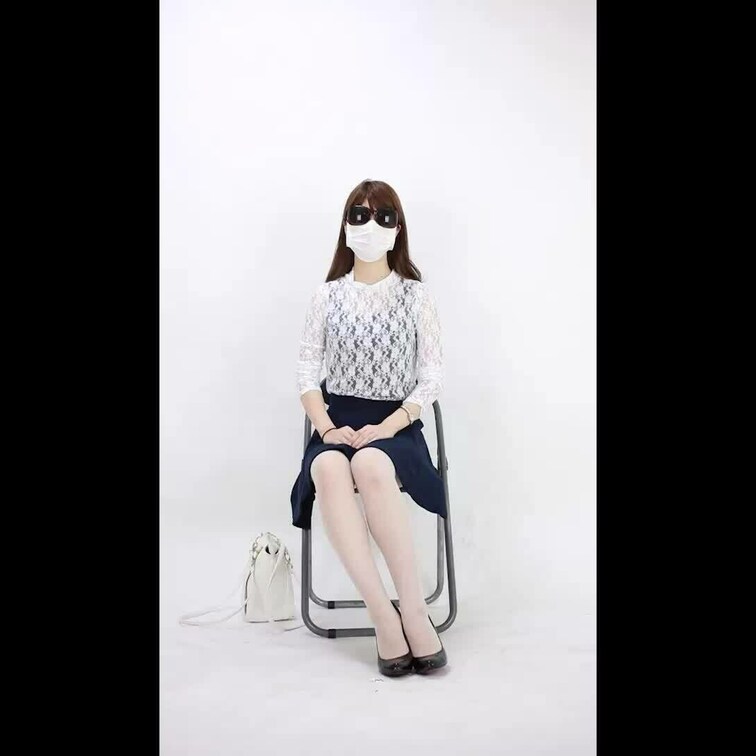 会社員として働く24歳のOLさん。
国立大学出身のコツコツと勉強する真面目な優等生タイプ。
実家から電車で1時間半か