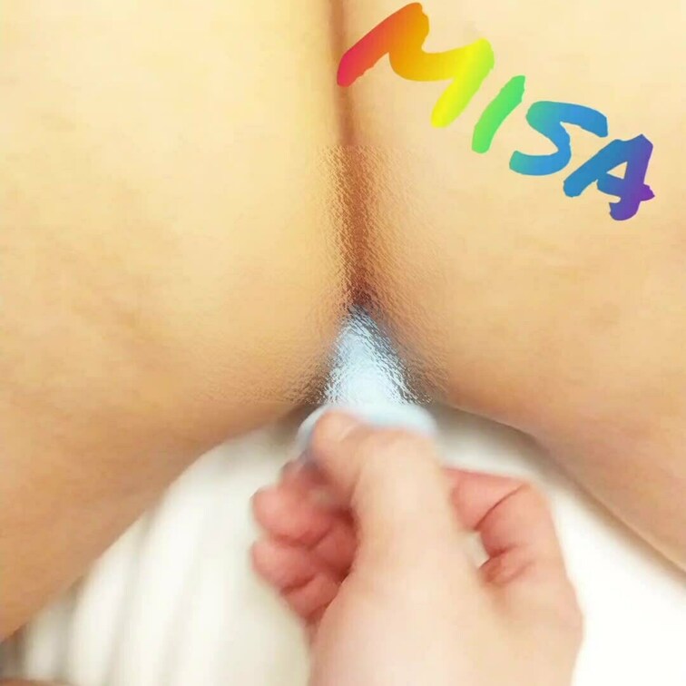 アナルをおもちゃで…💦