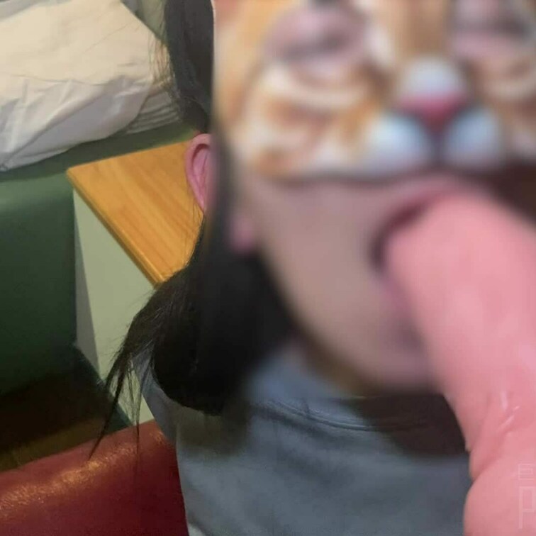 この人妻、久しぶりに喉奥責めたら全然入らなくなってやがる。 また、短小ちんぽの旦那サイズに戻ってやがる。 再○○○開始。