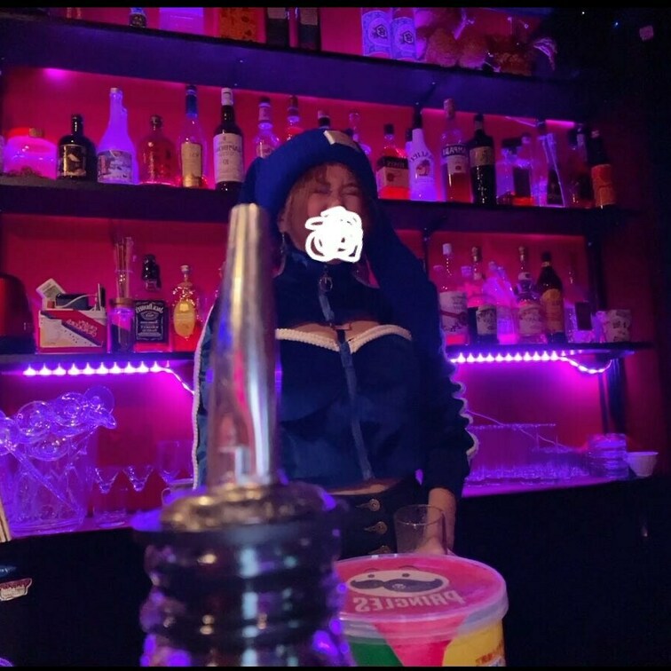 いっ！って顔してる。