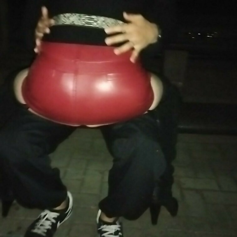 ○○○乗っかっちゃいました
二人だけのひとときを楽しんで貰えたかな？
重かったりして！
