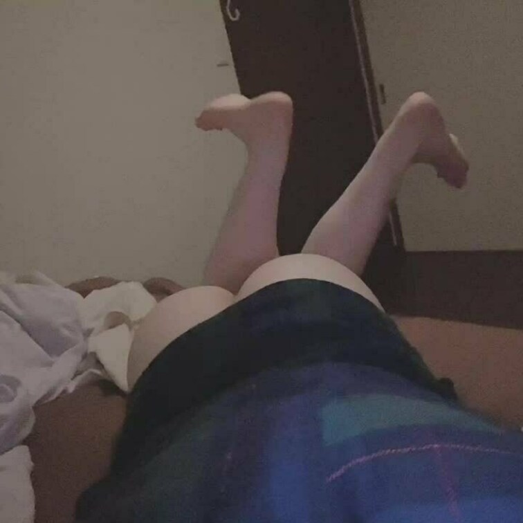 _(　_´ω`)_