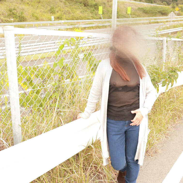 50代さゆり🌹　
まだ楽しみ盛りの熟女
少し露出好きなだけ