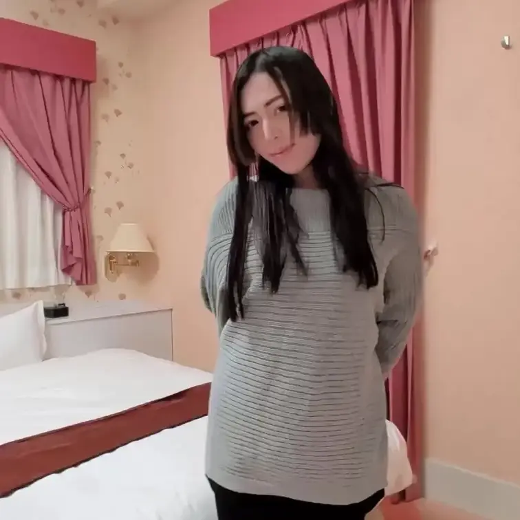 第一弾、お着替え動画完全版です！
イントロ等は入れておりませんので、周りを気にせずお楽しみくださいっ♡

ご覧いた