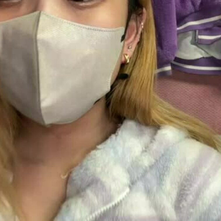 【あい 19 歳】

あいさんのライブ配信動画です
生配信だと、1 回の有料配信を視聴すると、おおよそ平均 5,0